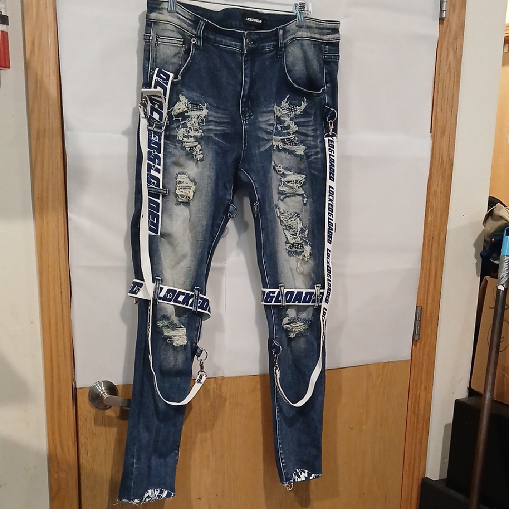 Blue Skinny Jeans with Distressed Details